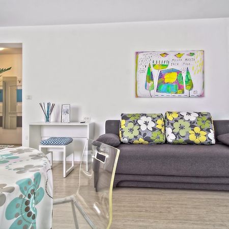 Apartments Punta By Sea อูมัค ภายนอก รูปภาพ