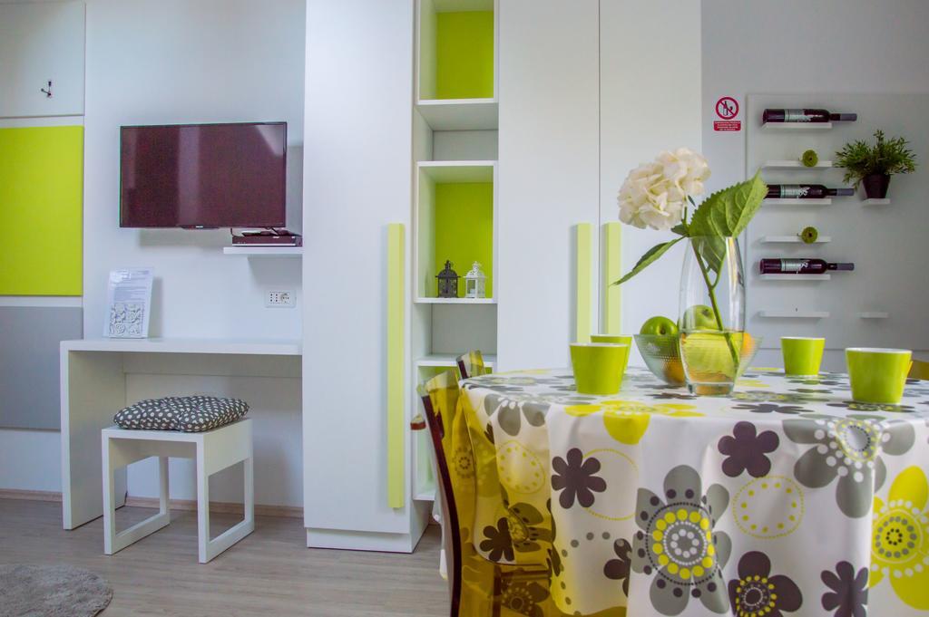Apartments Punta By Sea อูมัค ภายนอก รูปภาพ