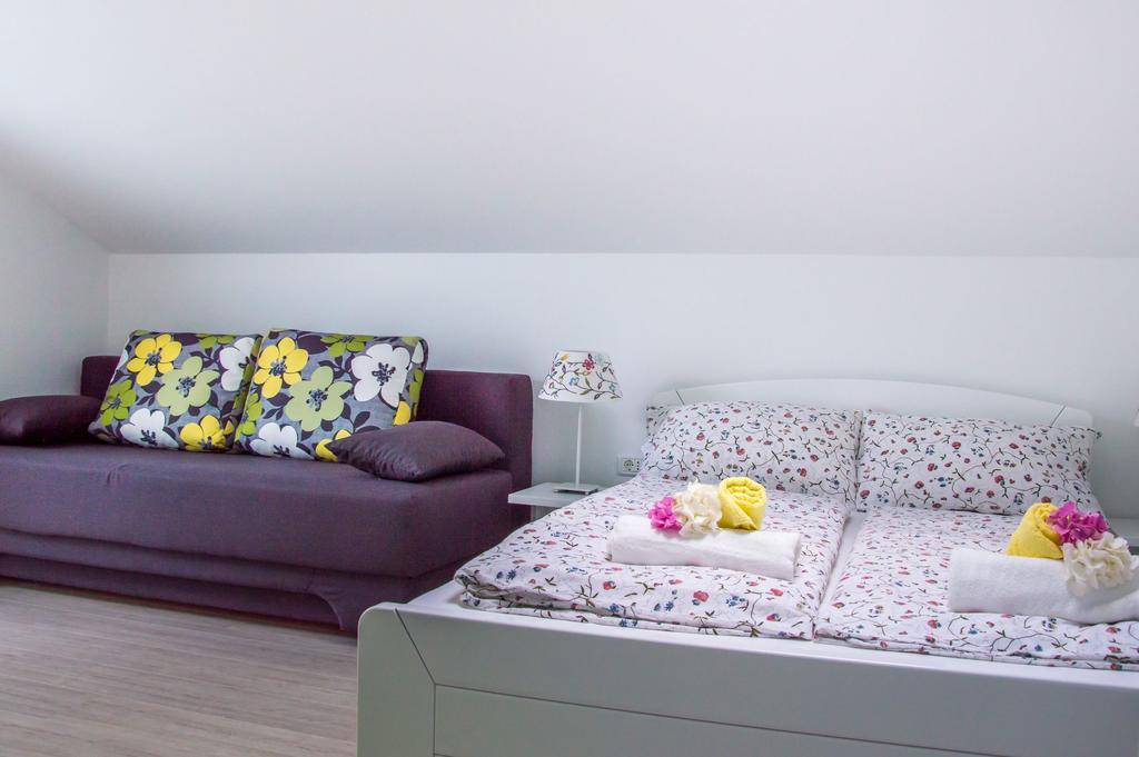 Apartments Punta By Sea อูมัค ภายนอก รูปภาพ