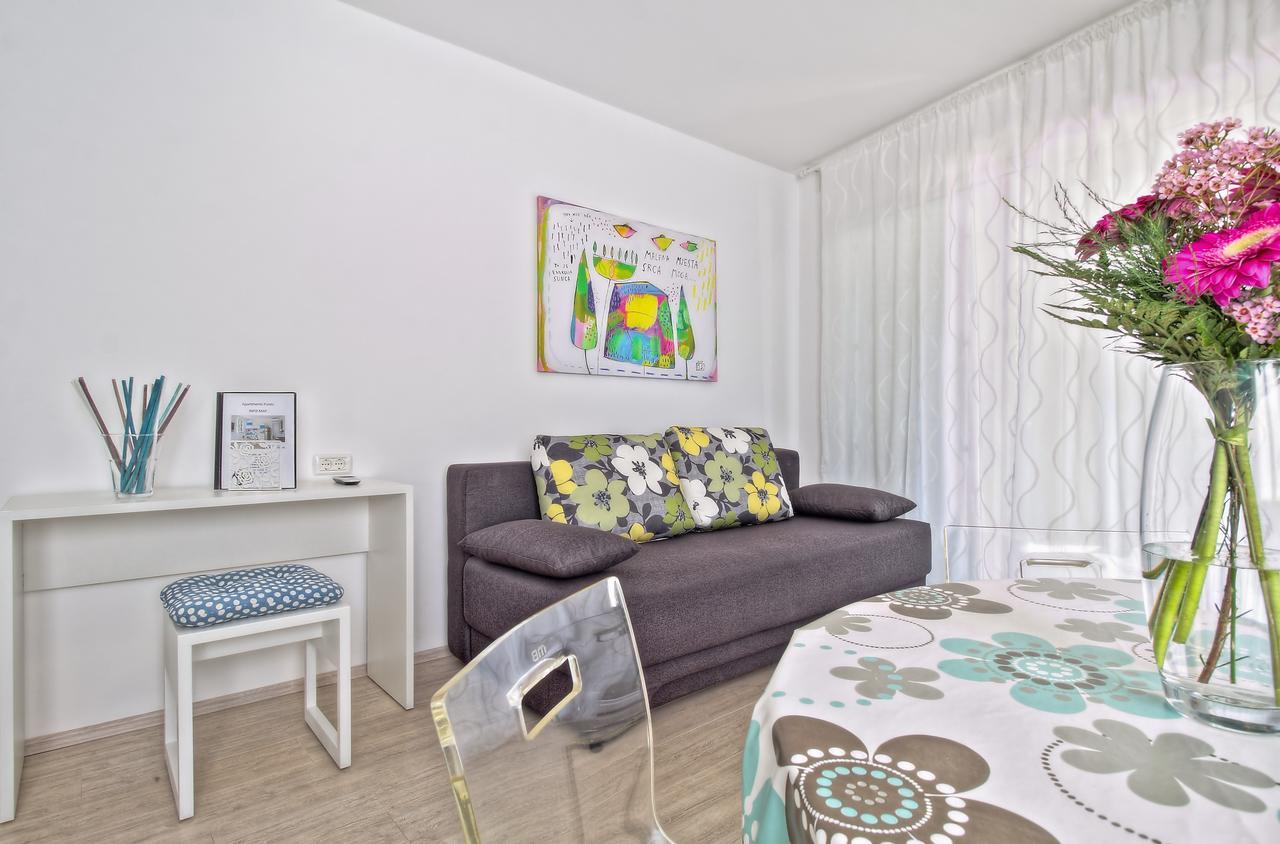 Apartments Punta By Sea อูมัค ภายนอก รูปภาพ