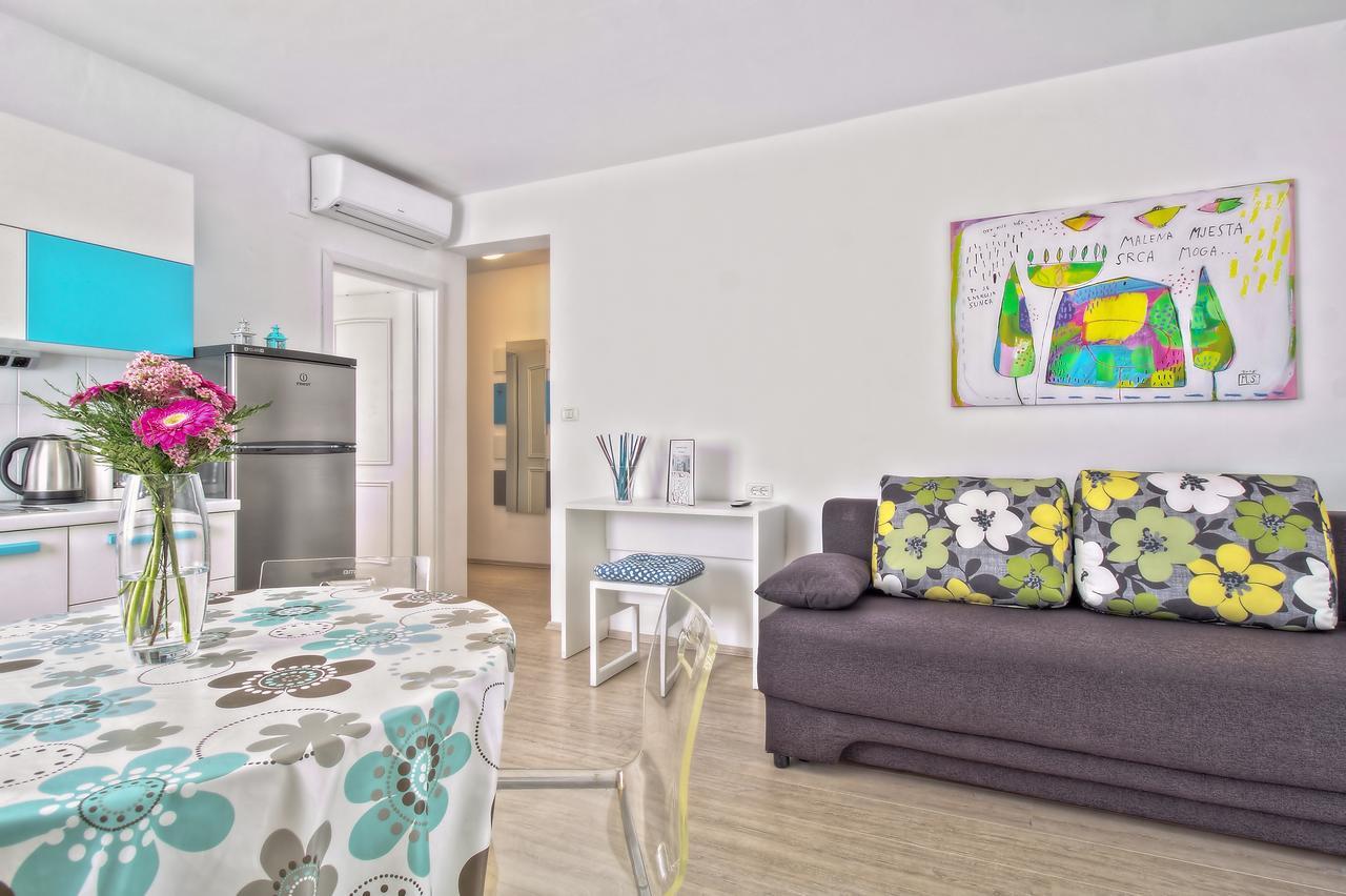 Apartments Punta By Sea อูมัค ภายนอก รูปภาพ